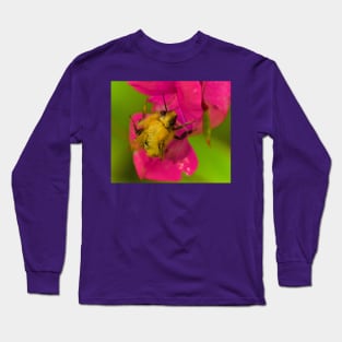 BEE PASSION Long Sleeve T-Shirt